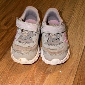 Under Armour Kids Gray and Pink Velcro Athletic Sneakers